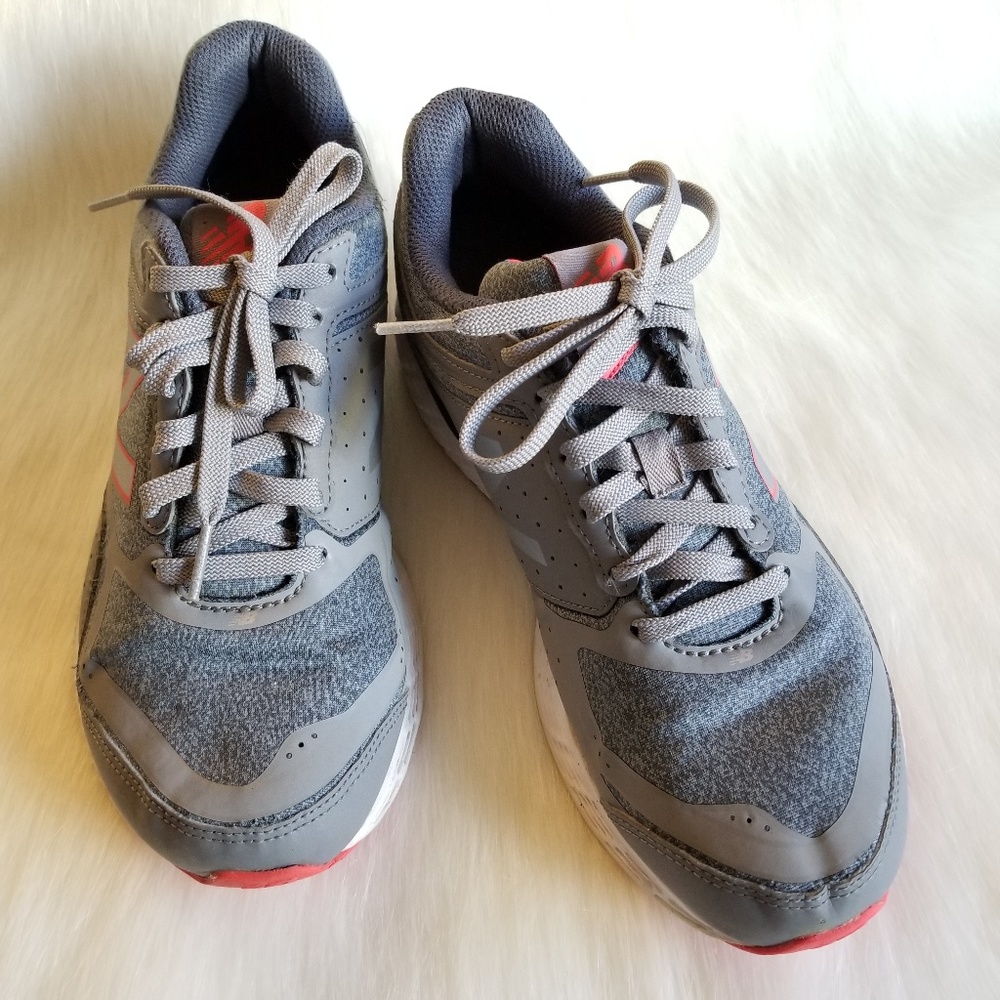 NEW BALANCE | 520 v2 Running Shoes
